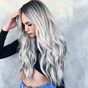23in Synthetic Silver Wig